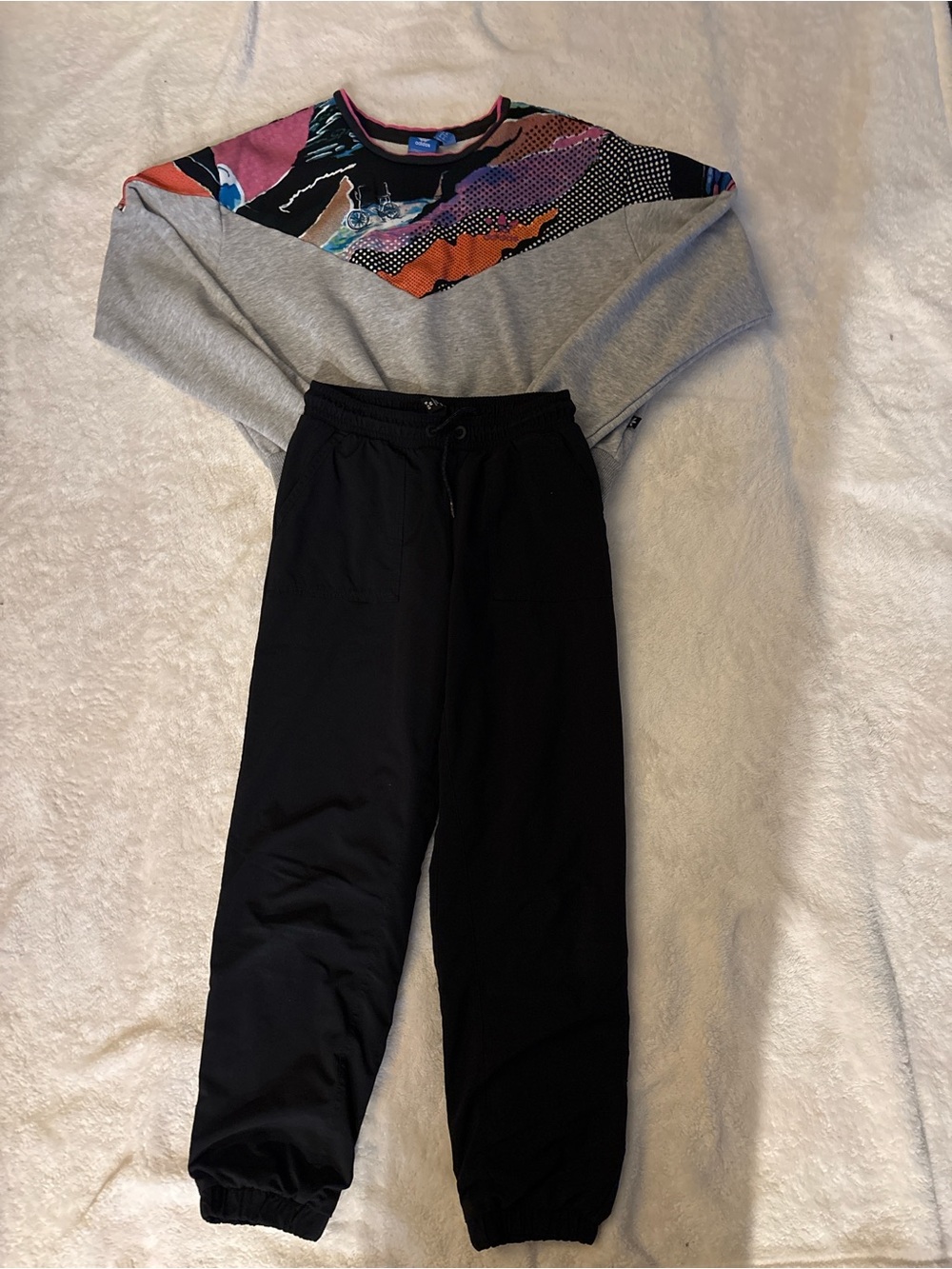 Vintage adidas sweatshirt with matching athleta joggers